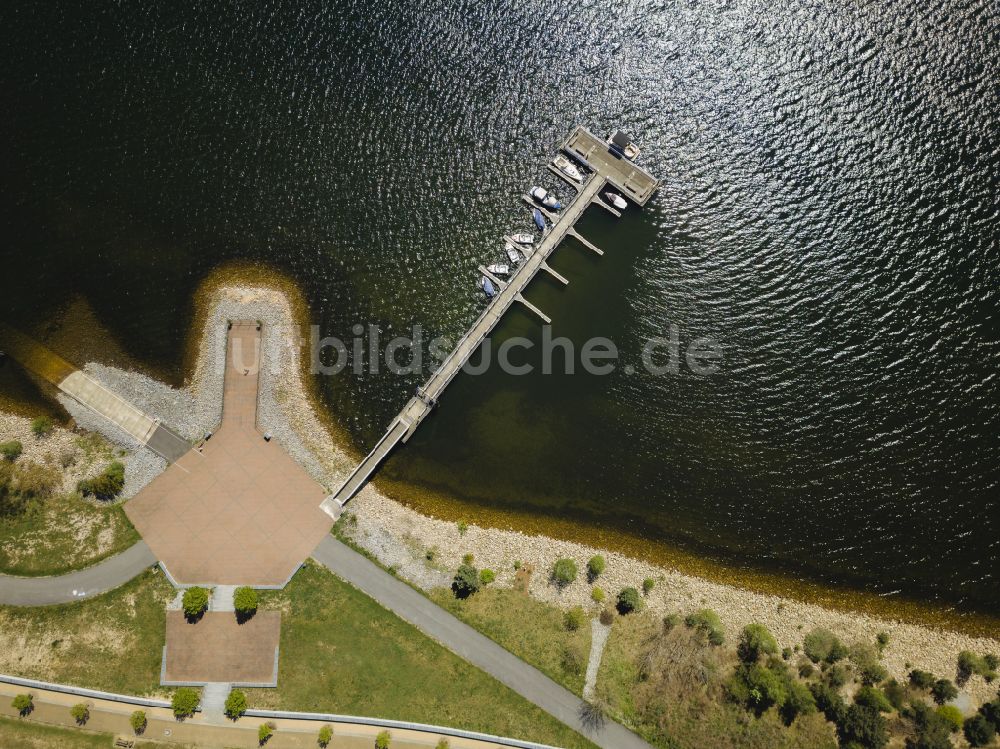 Boxberg von oben - Marina Klitten - Hafenbereich am Ufer des Bärwalder See in Boxberg im Bundesland Sachsen, Deutschland