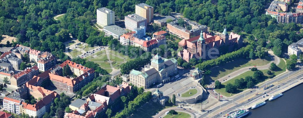 Stettin / Szczecin von oben - Maritimes Museum an der Hakenterasse am Adam-Mickiewicz-Platz in Stettin / Szczecin