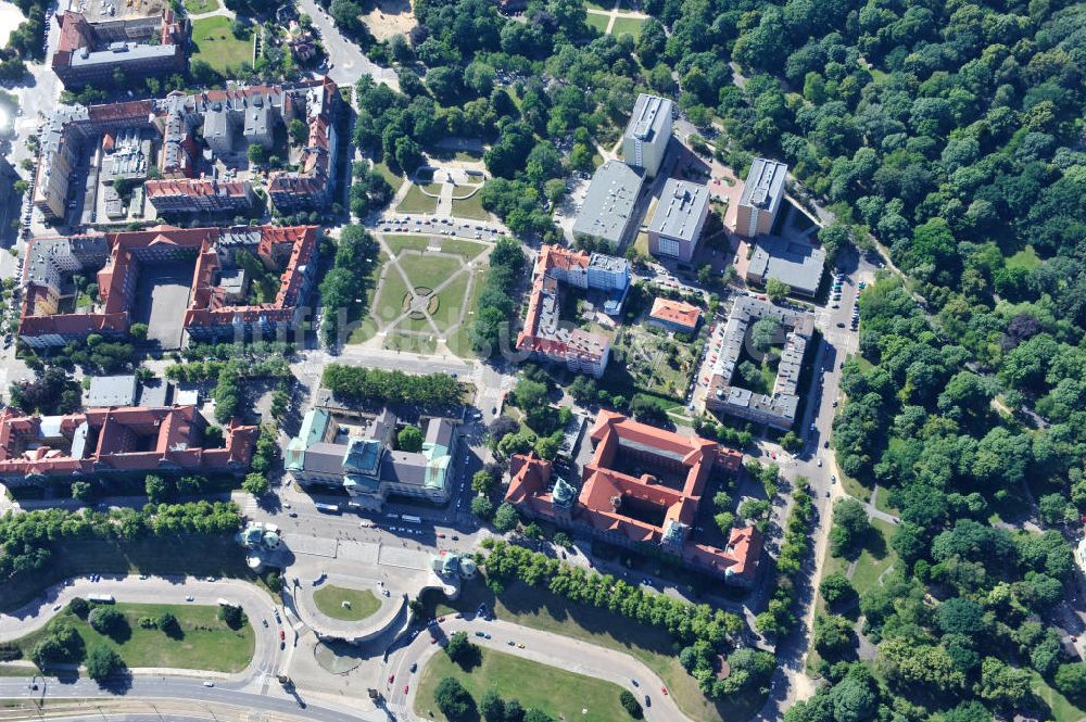 Stettin / Szczecin von oben - Maritimes Museum an der Hakenterasse am Adam-Mickiewicz-Platz in Stettin / Szczecin