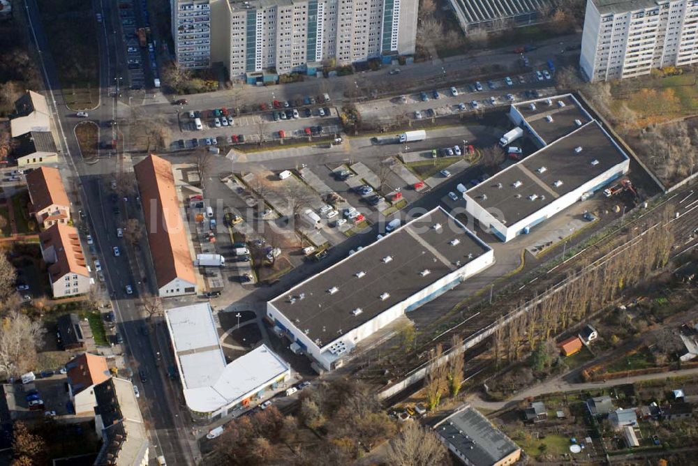 Berlin-Lichtenberg aus der Vogelperspektive: market Einkaufszentrum Baustelle in Berlin-Lichtenberg