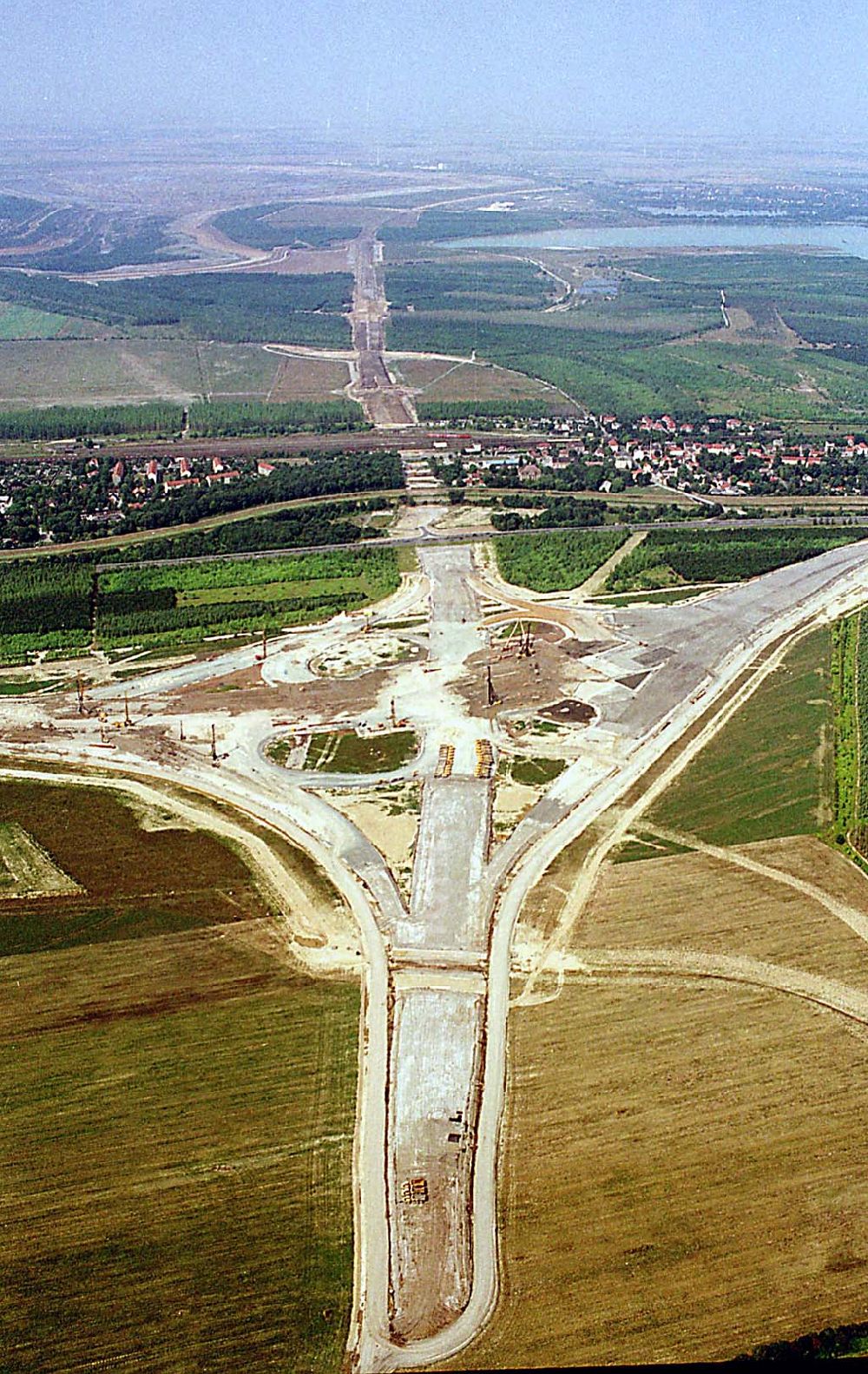 Luftbild Markkleeberg / Sachsen - Markkleeberg / Sachsen Neubau eines Autobahnkreuzes bei Markkleeberg, südlich von Leipzig