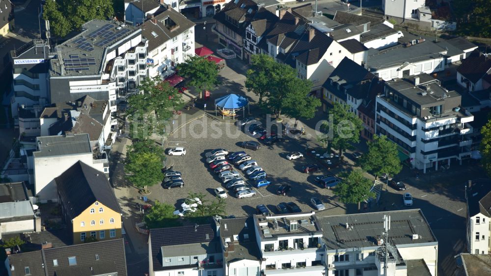 Eitorf von oben - Marktplatz in Eitorf im Bundesland Nordrhein-Westfalen, Deutschland