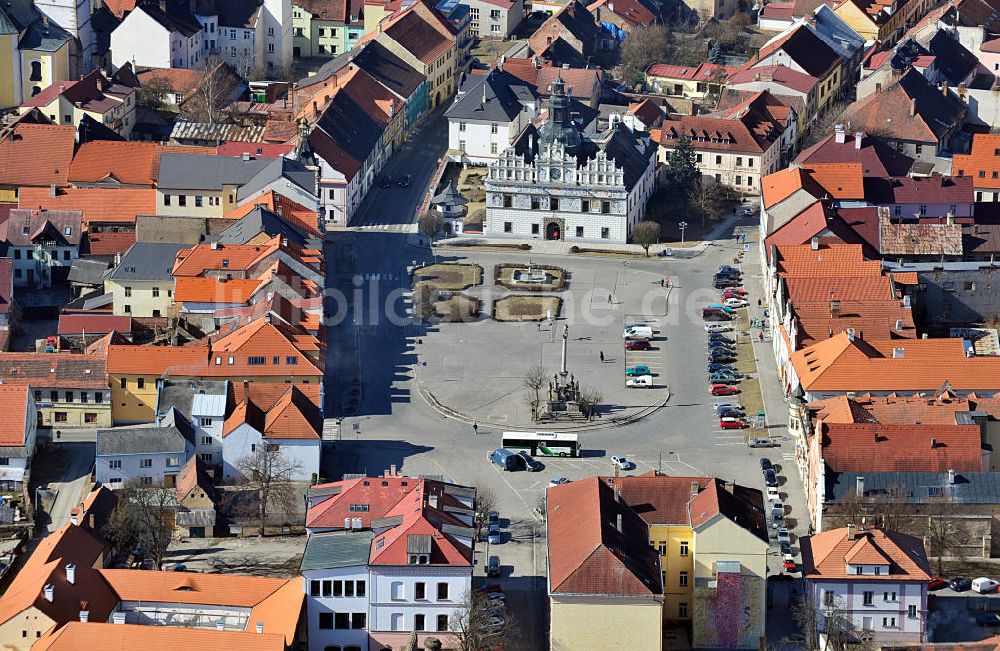 Luftbild Stribro / Mies - Marktplatz mit Rathaus und Pestsäule in Stribro