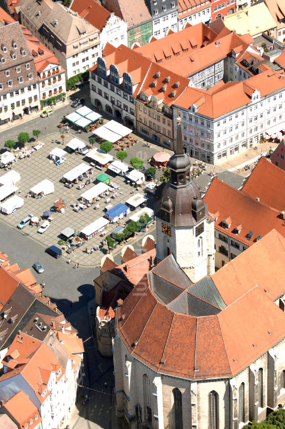 Naumburg aus der Vogelperspektive: Marktplatz mit Stadtkirche St. Wenzel