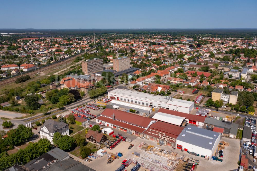 Luftbild Luckenwalde - Maschinenbau- Werksgelände Feuerlöschfahrzeuge Rosenbauer Deutschland GmbH in Luckenwalde im Bundesland Brandenburg, Deutschland