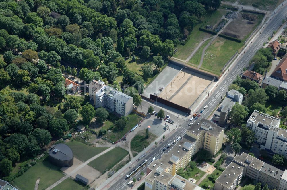 Luftbild Berlin - Mauerpark in Berlin Mitte