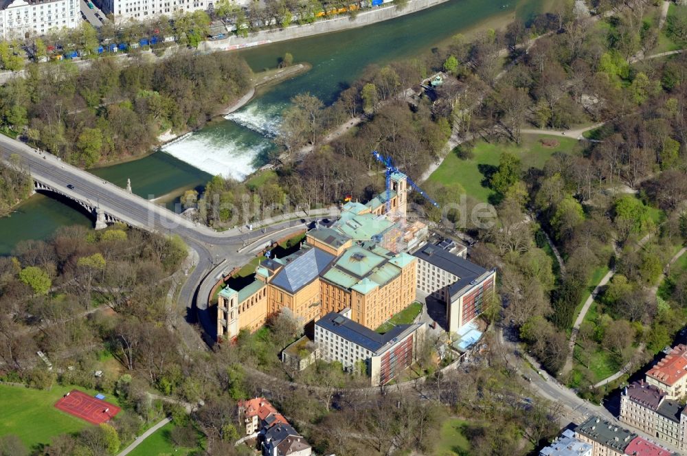 Luftaufnahme München OT Haidhausen - Maximilianeum in München im Bundesland Bayern