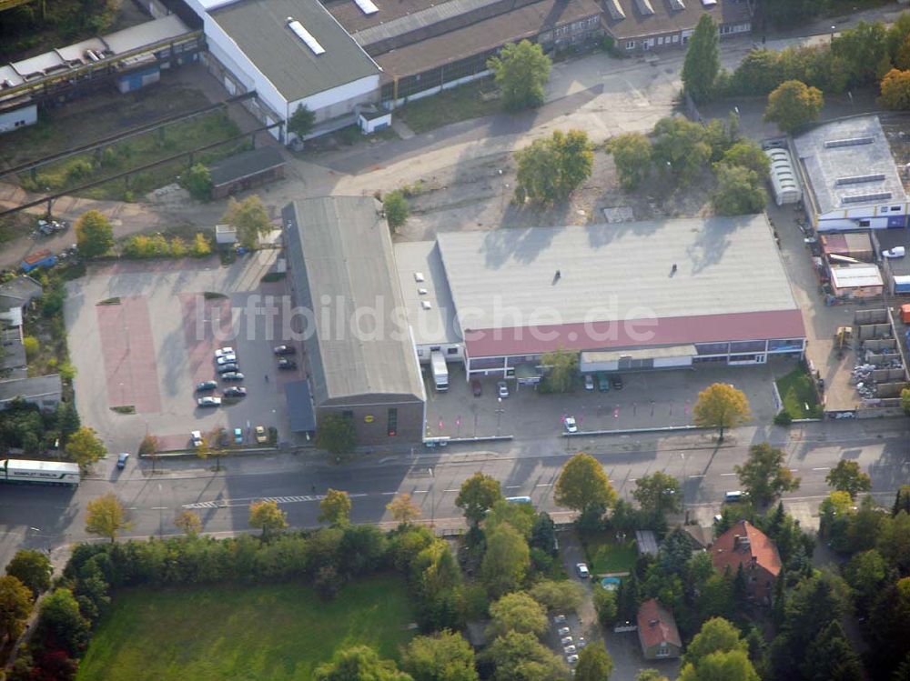 Luftbild Berlin-Tempelhof - Möbeloase Tempelhof