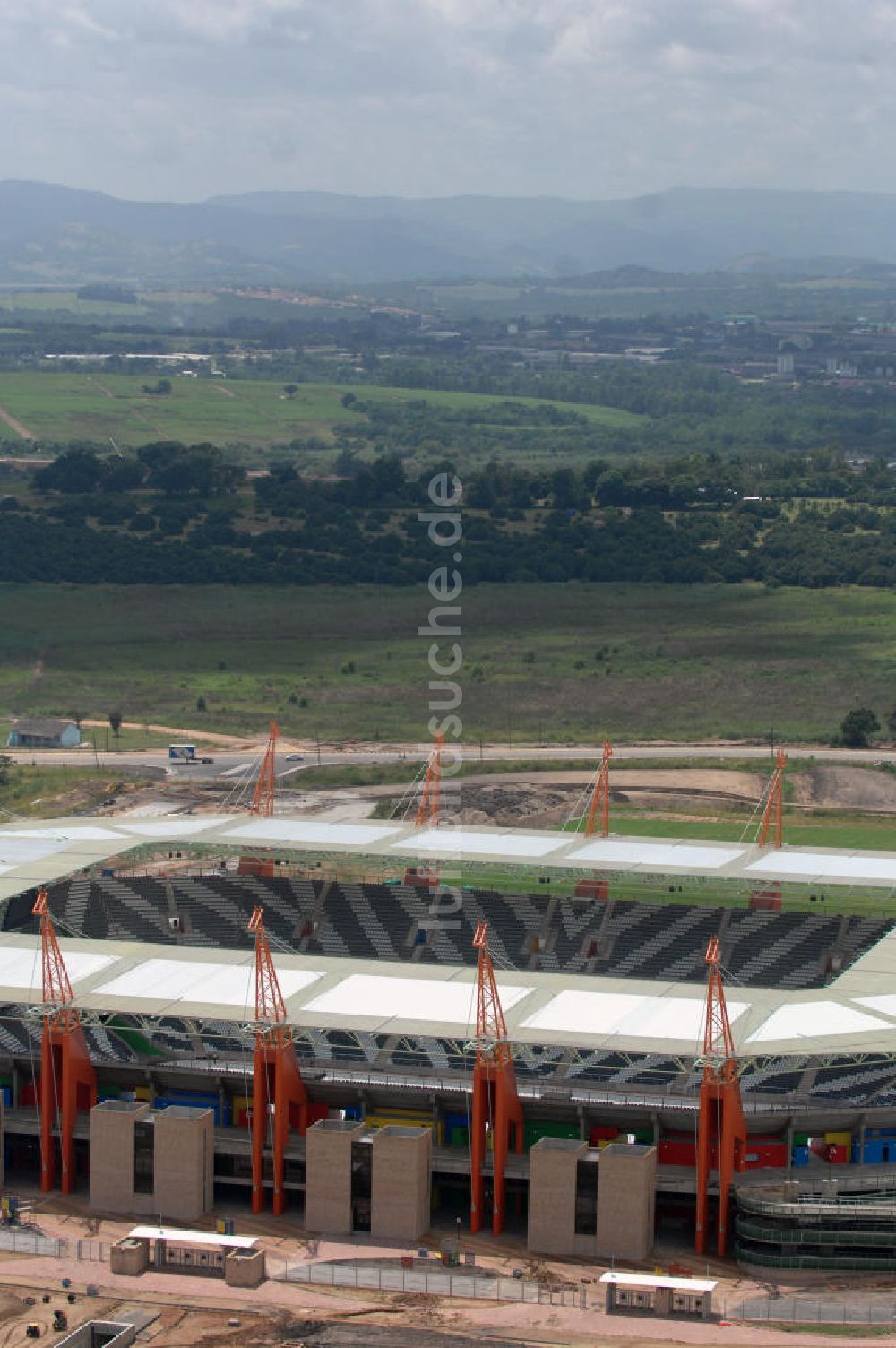 Nelspruit von oben - Mbombela-Stadion / Stadium in Nelspruit in Südafrika / South Africa