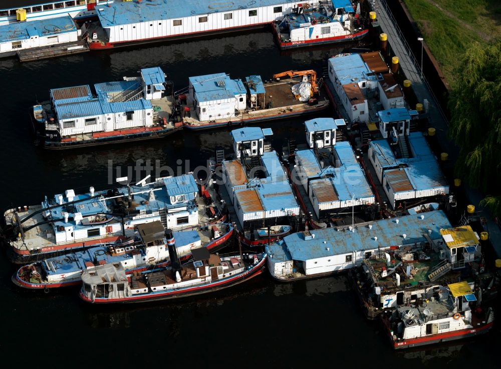 Berlin aus der Vogelperspektive: MBS-Dock am Ufer des Rummelsburger See in Berlin Treptow