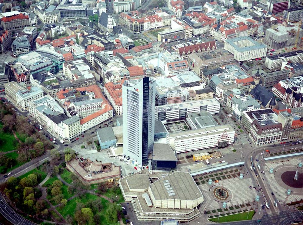 Luftaufnahme Leipzig / Sachsen - MDR-Hochhaus (ehem.Unihochhaus) am Gewandhaus in Leipzig.