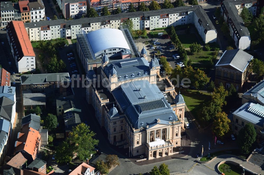 Luftbild Schwerin - Mecklenburgische Staatstheater Schwerin im Bundesland Mecklenburg-Vorpommern