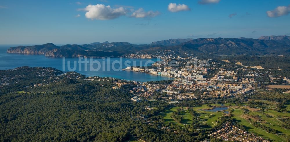 Santa Ponca von oben - Meeres-Küste mit Bucht in Santa Ponca in Balearische Insel Mallorca, Spanien