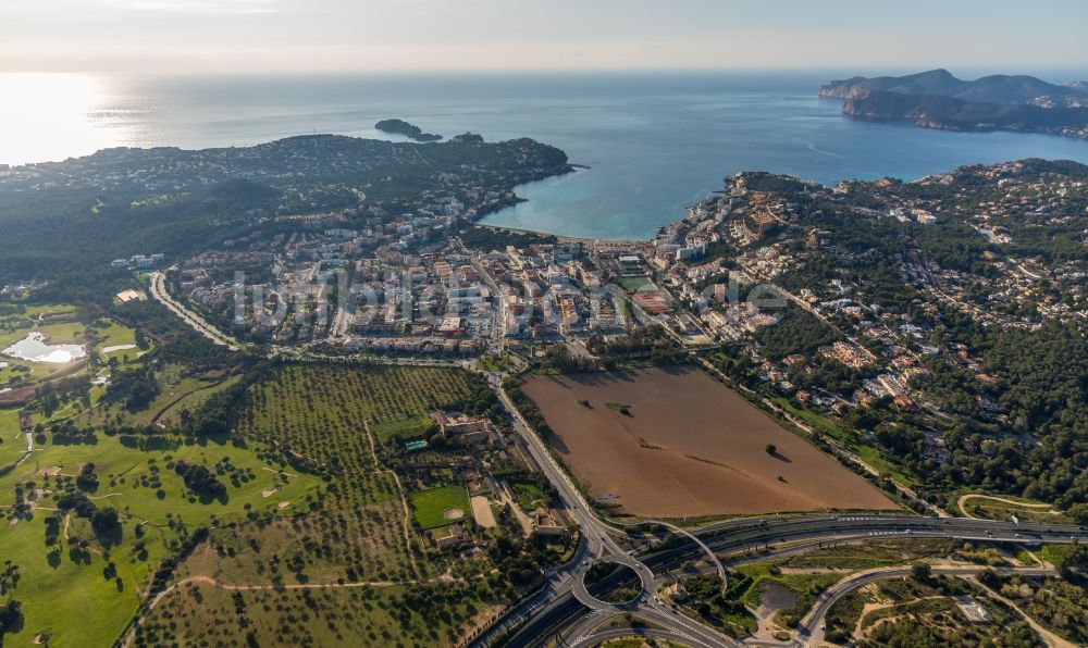 Luftbild Santa Ponca - Meeres-Küste mit Bucht in Santa Ponca in Balearische Insel Mallorca, Spanien