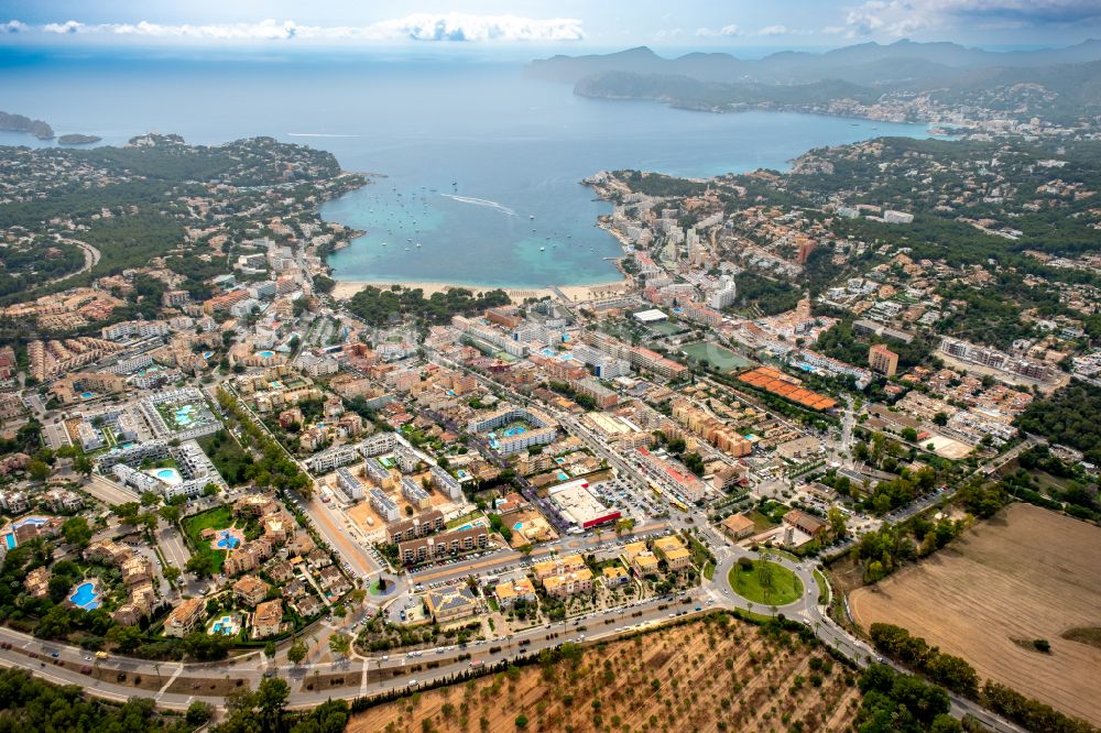 Santa Ponca von oben - Meeres-Küste mit Bucht in Santa Ponca in Balearische Insel Mallorca, Spanien