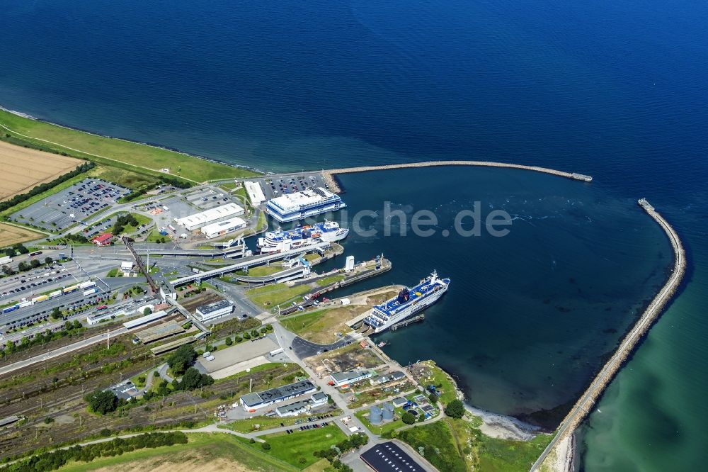 Luftaufnahme Fehmarn - Meeres-Küste der Nordsee- Insel Fehmarn bei Puttgarden im Bundesland Schleswig-Holstein