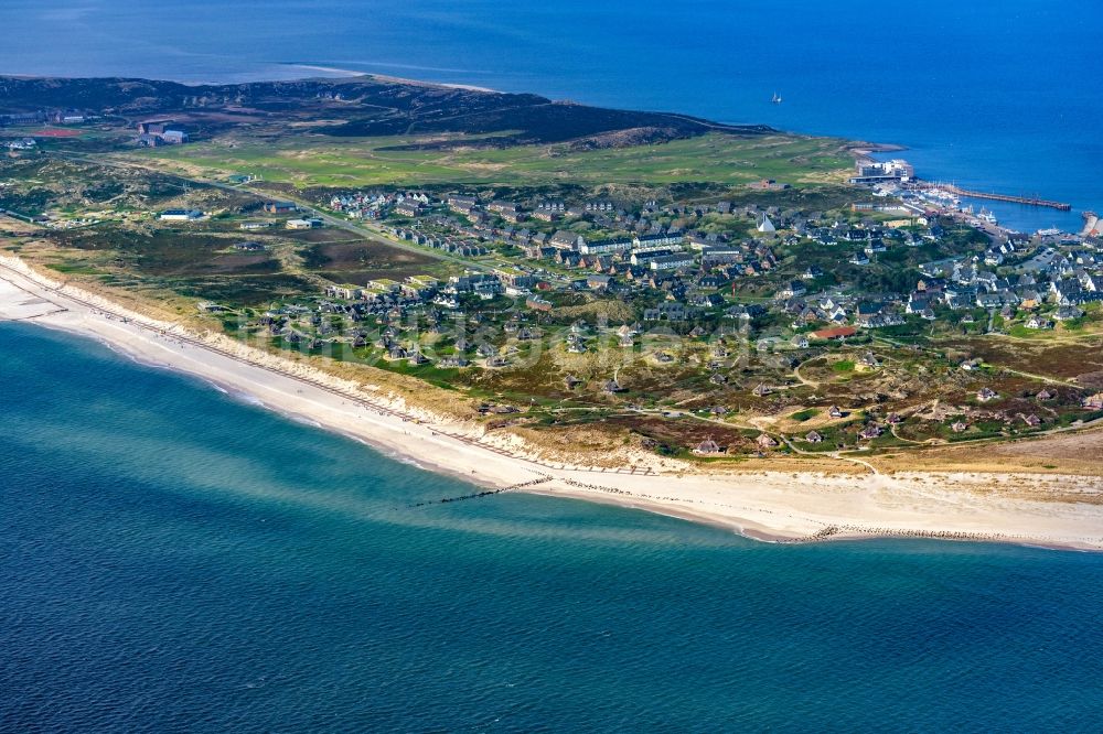 Luftaufnahme Hörnum (Sylt) - Meeres-Küste und Ortsansicht in Hörnum (Sylt) im Bundesland Schleswig-Holstein, Deutschland