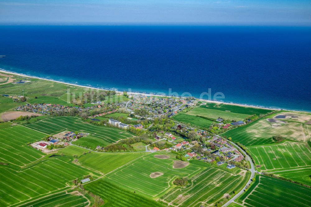 Luftbild Brodersby - Meeres-Küste mit Ortsansicht Schönhagen in Brodersby im Bundesland Schleswig-Holstein, Deutschland