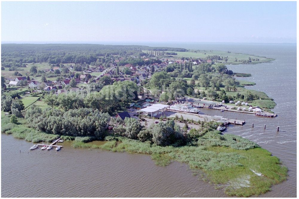 Altwarp von oben - Meeres-Küste der Ostsee in Altwarp im Bundesland Mecklenburg-Vorpommern, Deutschland