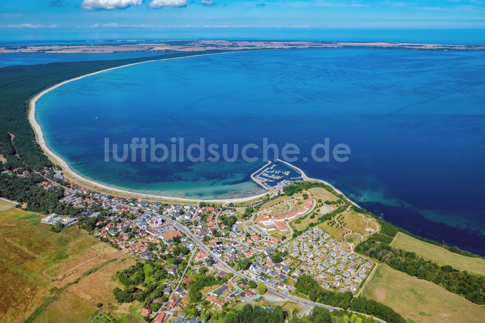 Glowe von oben - Meeres-Küste der Ostsee bei Rügen in Glowe im Bundesland Mecklenburg-Vorpommern