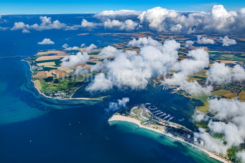 Fehmarn von oben - Meeres-Küste der Ostsee in Burg auf Fehmarn im Bundesland Schleswig-Holstein