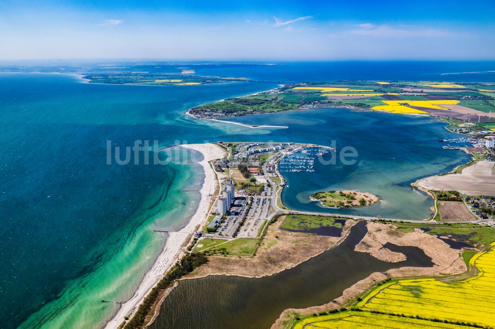 Fehmarn von oben - Meeres-Küste der Ostsee in Burg auf Fehmarn im Bundesland Schleswig-Holstein