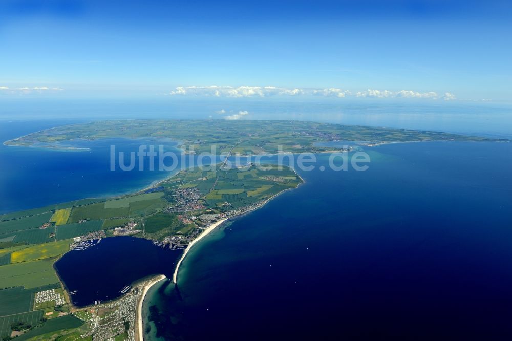 Großenbrode von oben - Meeres-Küste der Ostsee in Großenbrode im Bundesland Schleswig-Holstein