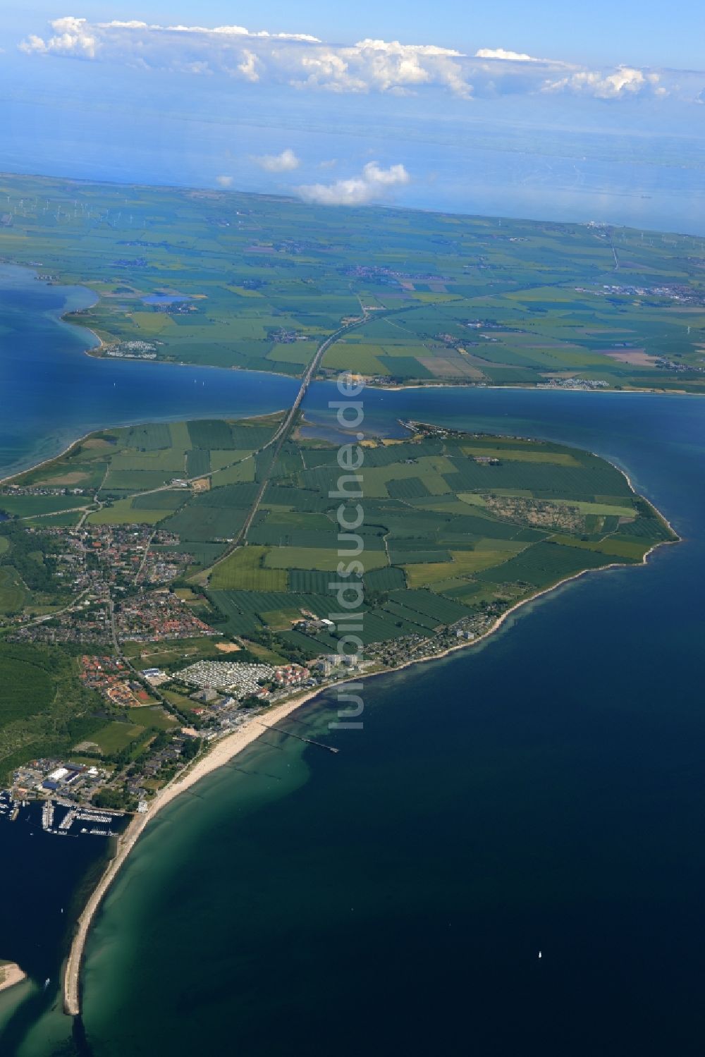 Großenbrode aus der Vogelperspektive: Meeres-Küste der Ostsee in Großenbrode im Bundesland Schleswig-Holstein