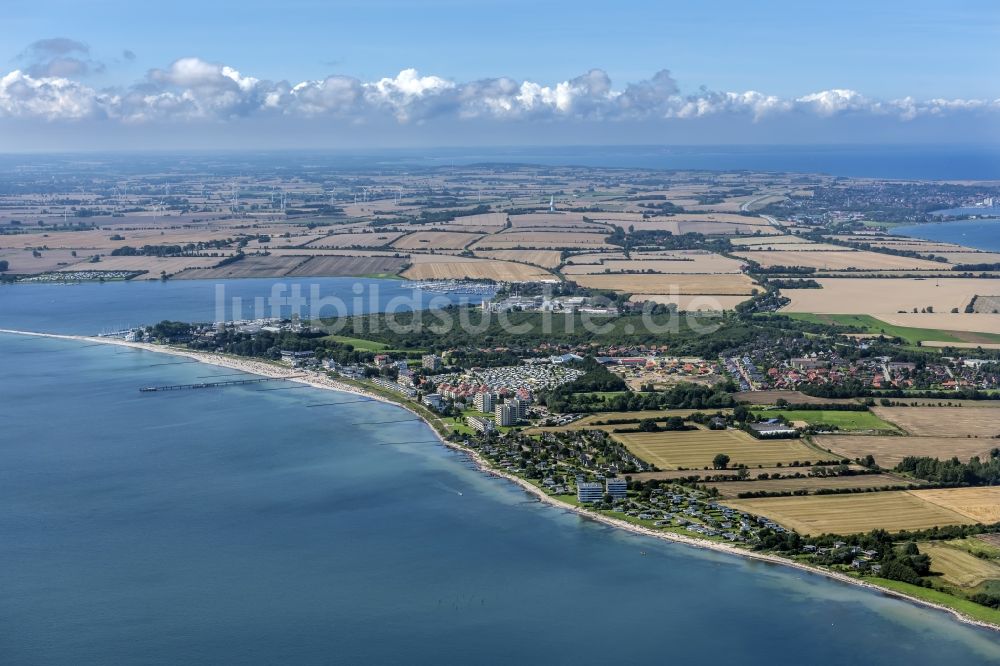 Luftaufnahme Großenbrode - Meeres-Küste der Ostsee in Großenbrode im Bundesland Schleswig-Holstein