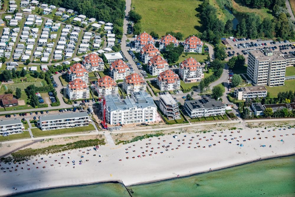 Luftaufnahme Großenbrode - Meeres-Küste der Ostsee in Großenbrode im Bundesland Schleswig-Holstein