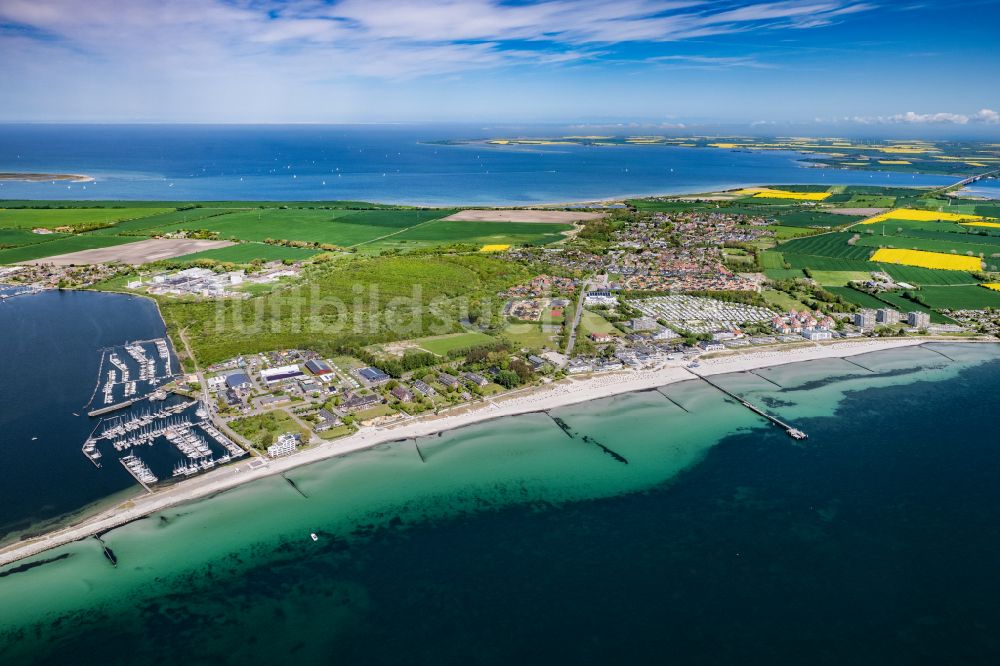 Großenbrode aus der Vogelperspektive: Meeres-Küste der Ostsee in Großenbrode im Bundesland Schleswig-Holstein