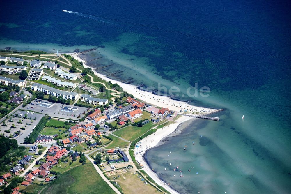 Hohwacht von oben - Meeres-Küste der Ostsee in Hohwacht im Bundesland Schleswig-Holstein