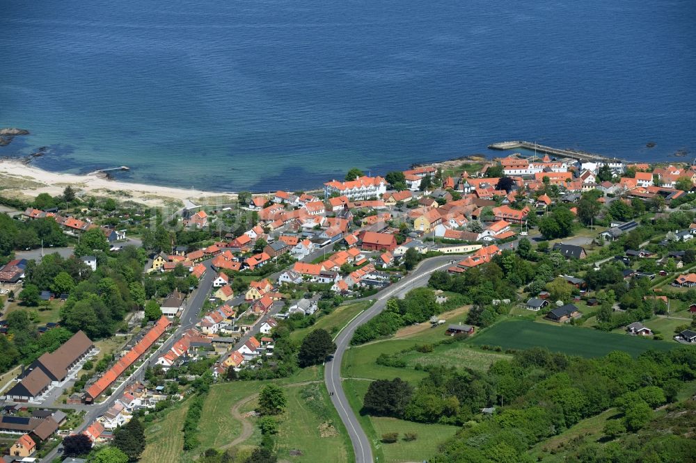 Luftbild Allinge- Sandvig - Meeres-Küste der Ostsee auf der Insel Bornholm in Allinge- Sandvig in Region Hovedstaden, Dänemark