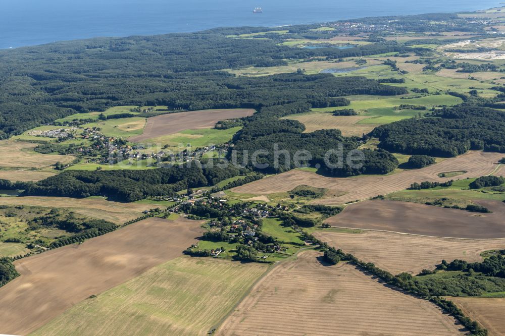 Lohme von oben - Meeres-Küste der Ostsee in Lohme im Bundesland Mecklenburg-Vorpommern, Deutschland