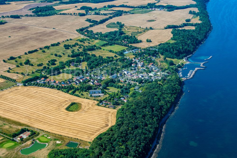 Lohme von oben - Meeres-Küste der Ostsee in Lohme im Bundesland Mecklenburg-Vorpommern, Deutschland