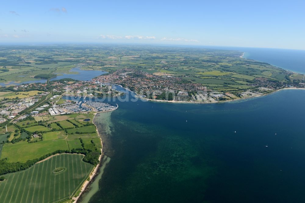 Luftbild Neustadt in Holstein - Meeres-Küste der Ostsee in Neustadt in Holstein im Bundesland Schleswig-Holstein