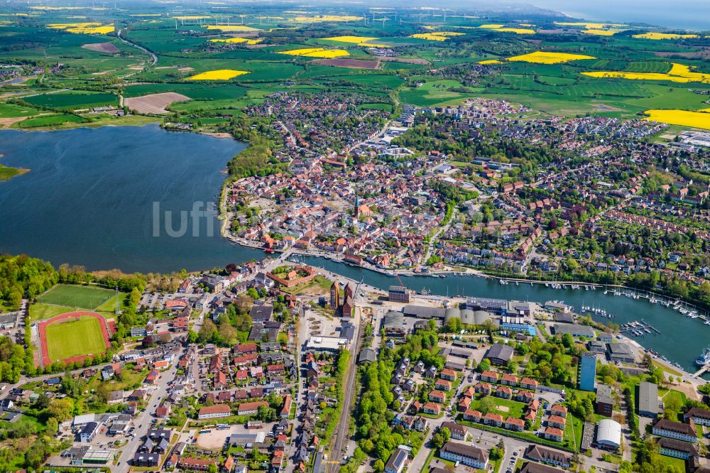 Luftbild Neustadt in Holstein - Meeres-Küste der Ostsee in Neustadt in Holstein im Bundesland Schleswig-Holstein