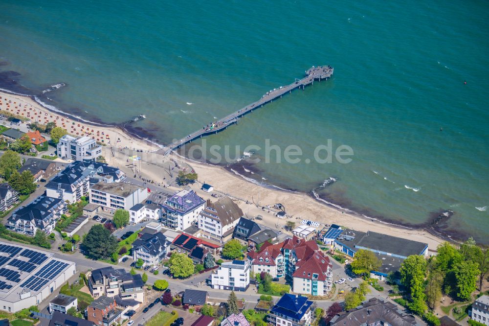 Luftaufnahme Niendorf - Meeres-Küste der Ostsee in Niendorf/Ostsee im Bundesland Schleswig-Holstein, Deutschland