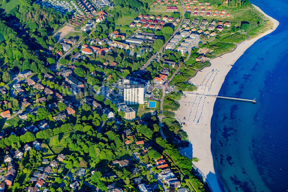 Neustadt in Holstein von oben - Meeres-Küste der Ostsee in Pelzerhaken im Bundesland Schleswig-Holstein