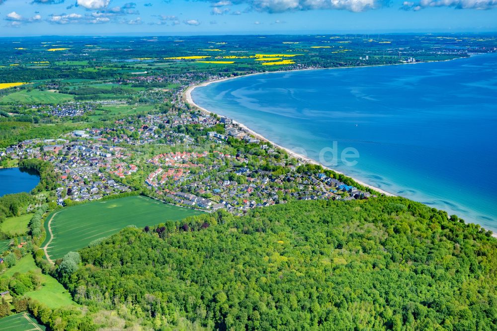 Scharbeutz aus der Vogelperspektive: Meeres-Küste der Ostsee in Scharbeutz im Bundesland Schleswig-Holstein