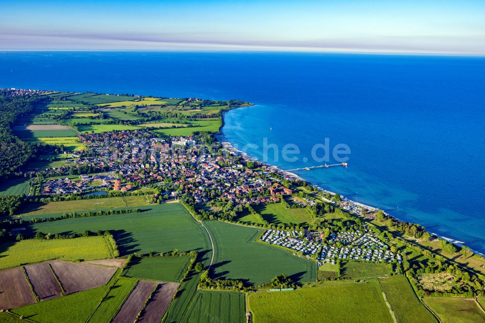 Kellenhusen von oben - Meeres-Küste der Ostsee in Kellenhusen im Bundesland Schleswig-Holstein