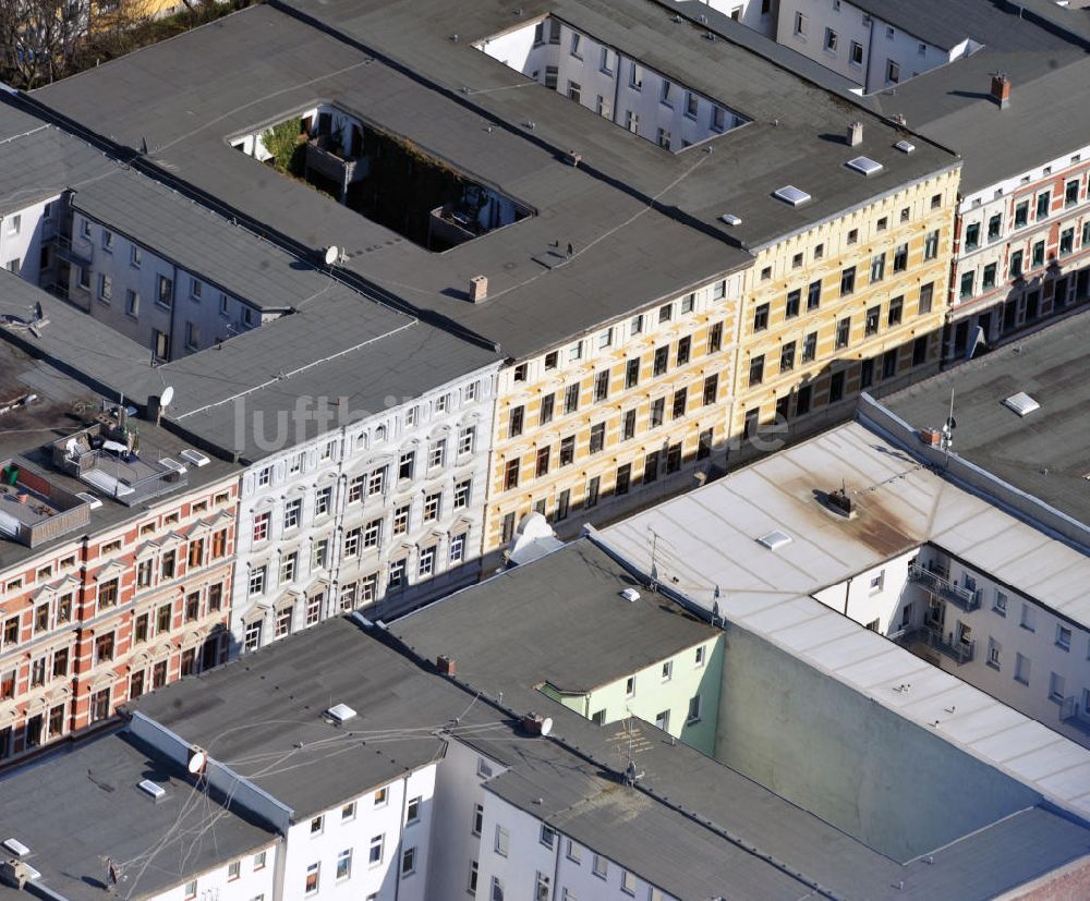 Magdeburg aus der Vogelperspektive: Mehrfamilien- Altbauhäuser in der Heidestraße im Magdeburger Stadtteil Sudenburg