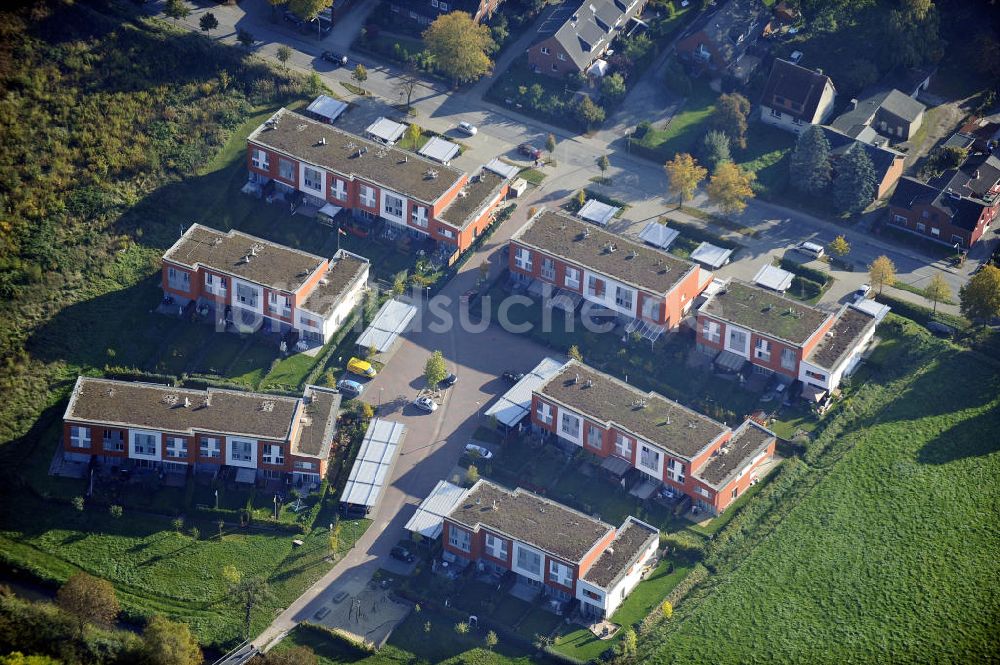 Hamburg aus der Vogelperspektive: Mehrfamilienhaus- Neubau der cds Wohnbau Hamburg GmbH am Moehlenhoff in Hamburg - Wilhelmsburg