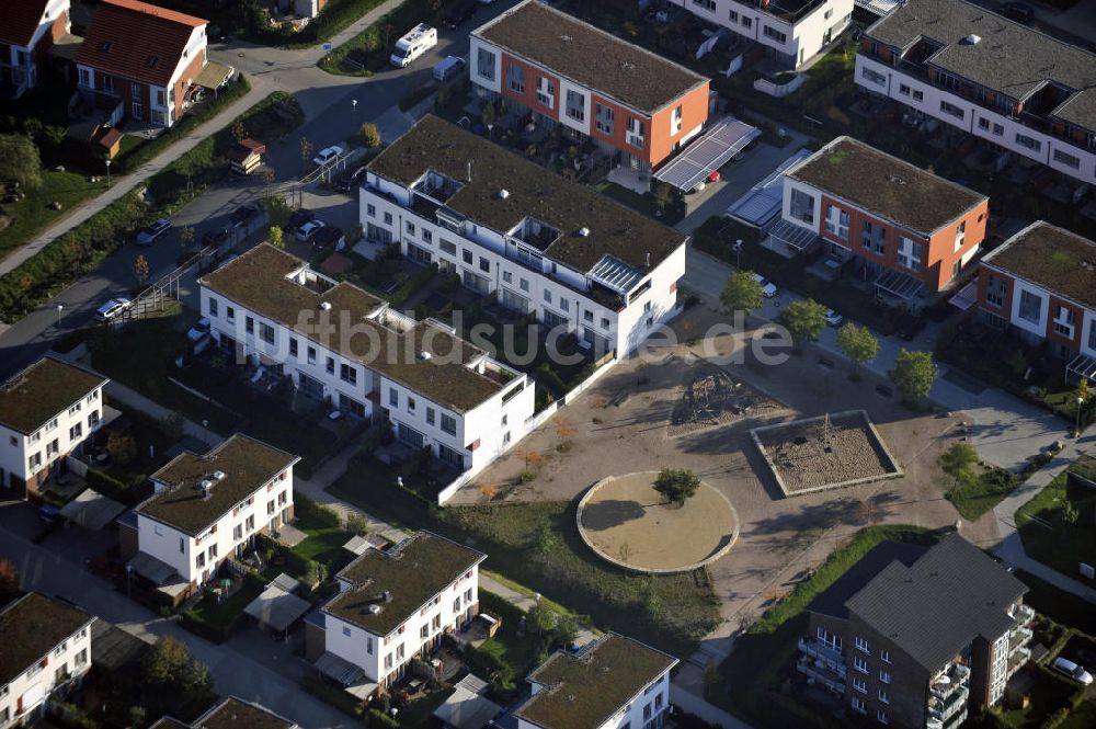 Hamburg - Rahlstedt aus der Vogelperspektive: Mehrfamilienhaus- Neubau der cds Wohnbau Hamburg GmbH am Rahlstedter Kamp in Hamburg - Rahlstedt