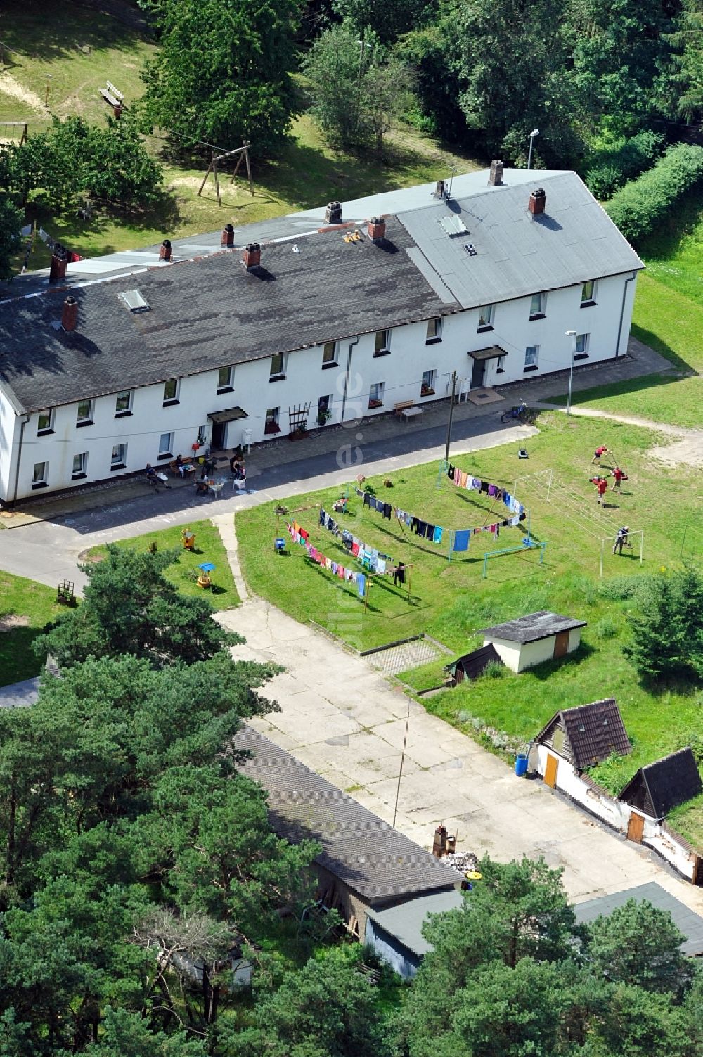 Luftaufnahme Tessin - Mehrfamilienhaus im Weiler Neu Gramstorf in Mecklenburg-Vorpommern