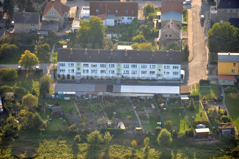 Luftbild Osterburg - Mehrfamilienhaus an der Weinbergstraße Ecke Blesestraße in Osterburg