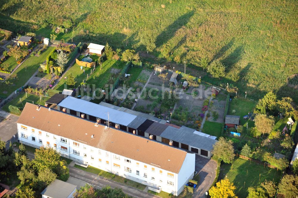 Osterburg aus der Vogelperspektive: Mehrfamilienhaus an der Weinbergstraße Ecke Blesestraße in Osterburg