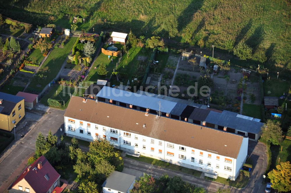 Luftbild Osterburg - Mehrfamilienhaus an der Weinbergstraße Ecke Blesestraße in Osterburg