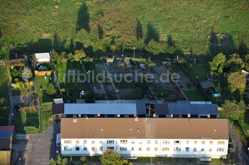 Luftaufnahme Osterburg - Mehrfamilienhaus an der Weinbergstraße Ecke Blesestraße in Osterburg