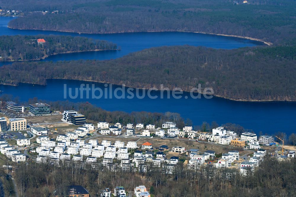 Luftbild Potsdam - Mehrfamilienhaus-Wohnanlage am Jungfernsee in Potsdam im Bundesland Brandenburg, Deutschland